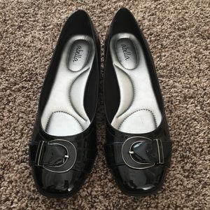 Abella black flats